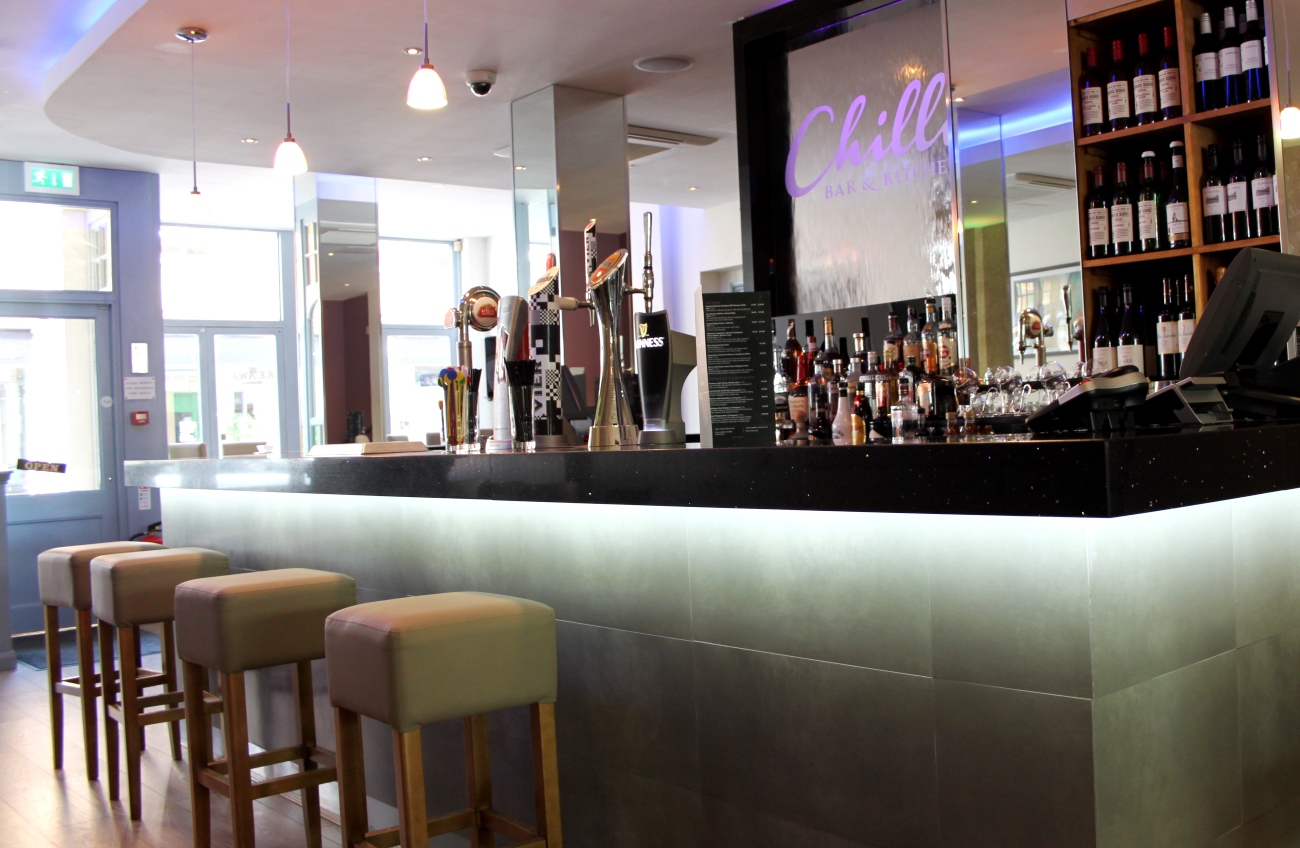Compac Azabache - Chilli Bar - St. Albans